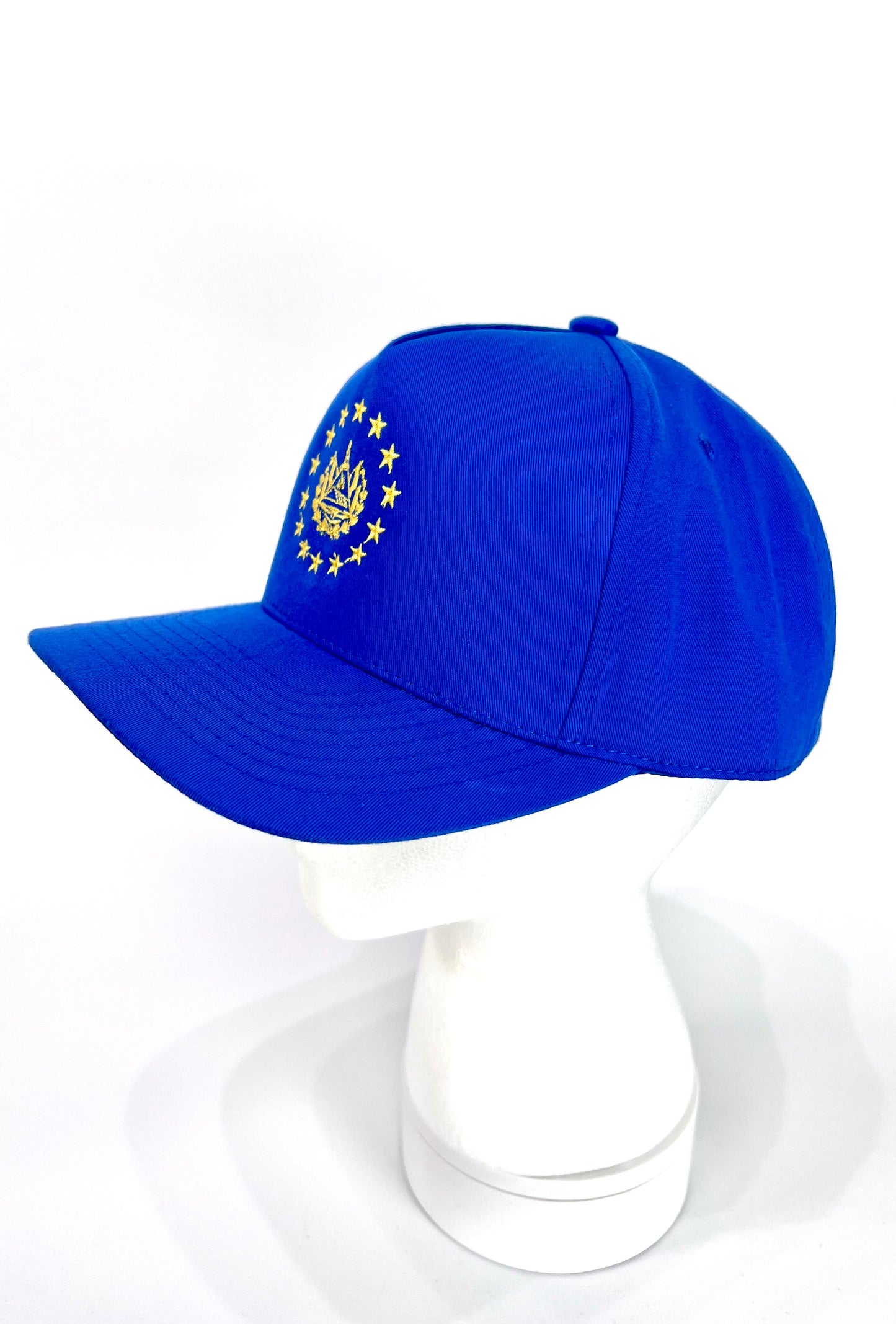 El Salvador Blue Cap Embroidered Shield - Unisex